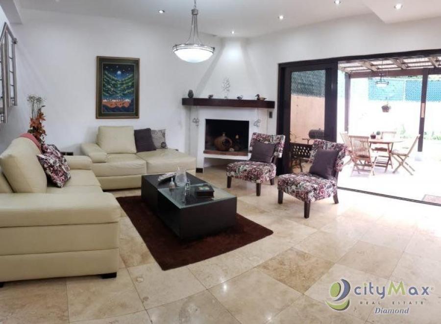 Foto Casa en Venta en San Isidro, Zona 16, Guatemala - U$D 355.000 - CAV4370 - BienesOnLine