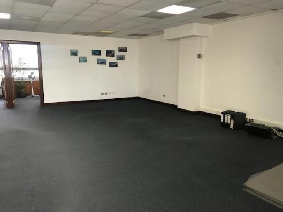 Foto Oficina en Venta en Zona 10, Guatemala - U$D 126.000 - OFV30746 - BienesOnLine