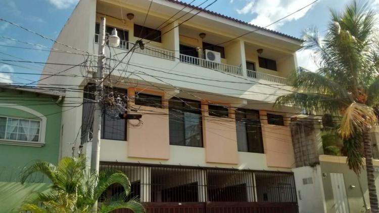 Edificio de Apartamentos en Venta