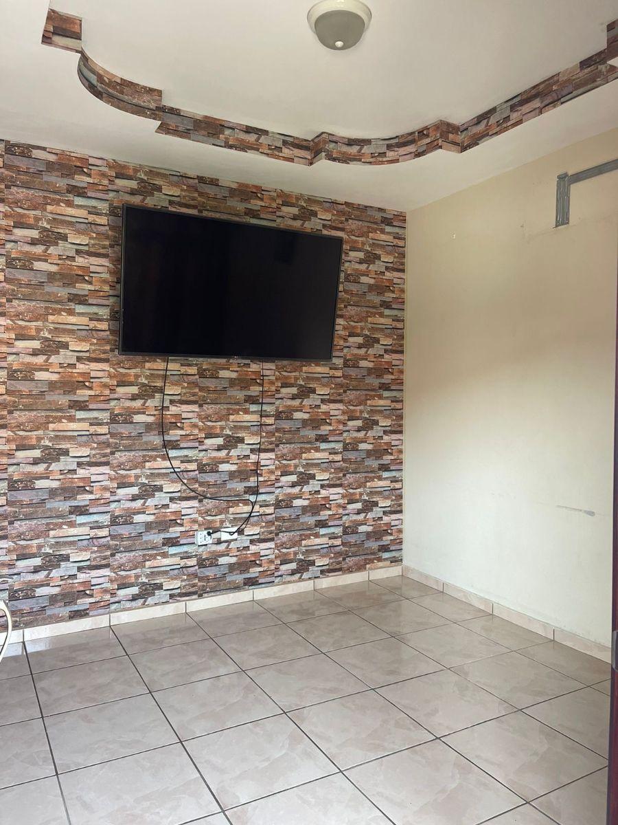 Se vende casa, Res. Valle Escondido