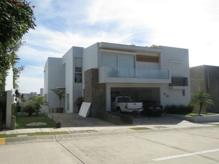 Foto Casa en Venta en Los Frailes, Zapopan, Jalisco - $ 7.850.000 - CAV92636 - BienesOnLine