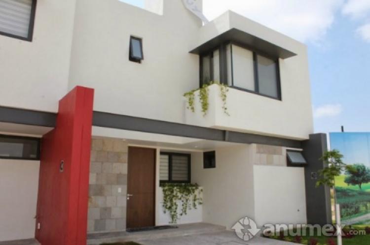 Remato Residencia en zona  Valle Real