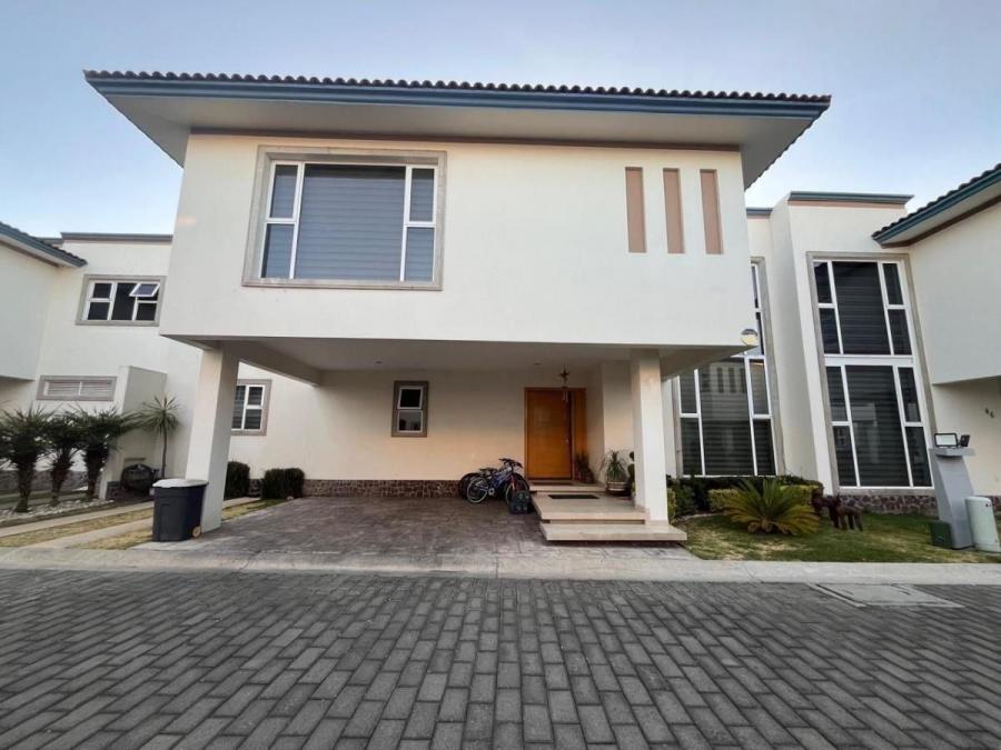 Foto Casa en Venta en SAN SALVADOR TIZATLALLI, Metepec, Mexico - $ 6.800.000 - CAV355450 - BienesOnLine