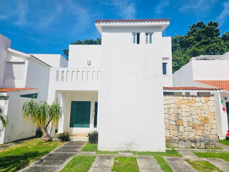 Casa en Venta en Playacar, Playa del Carmen – 3 Recámaras, 4.5 Baños -  Ubicación Privilegiada