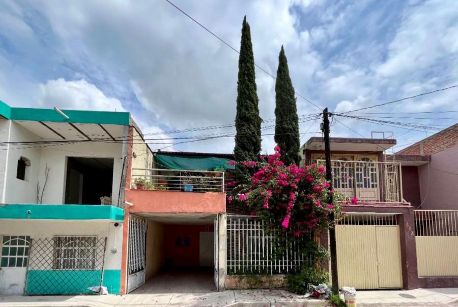 Foto Casa en Venta en santa cruz del valle, Tlajomulco de Zúñiga, Jalisco - $ 1.350.000 - CAV357424 - BienesOnLine