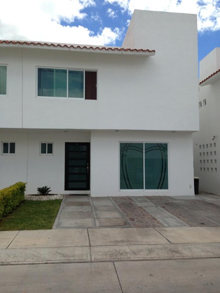 Amazing Townhouse, semi-furnish or furnish for Rent!, Amazing Price!!!