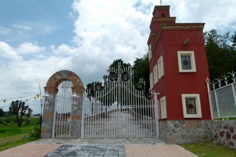 Casas y Departamentos en venta y en renta en Villa Victoria - BienesOnLine  Mexico