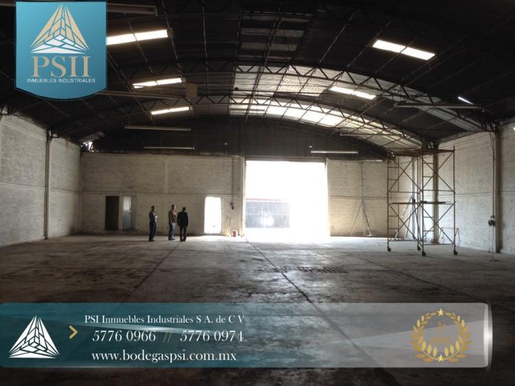 BODEGA EN CONDOMINIO EN RENTA 900M2 XALOSTOC