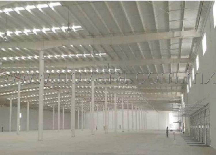 BODEGA EN RENTA EN QUERÉTARO, 17,500 M2