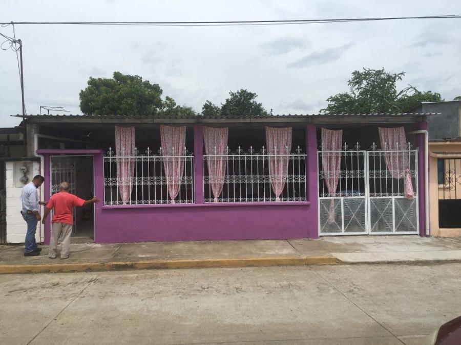 Foto Casa en Renta en Lomas Verdes, Playa Vicente, Veracruz - $ 12.500 - CAR354469 - BienesOnLine