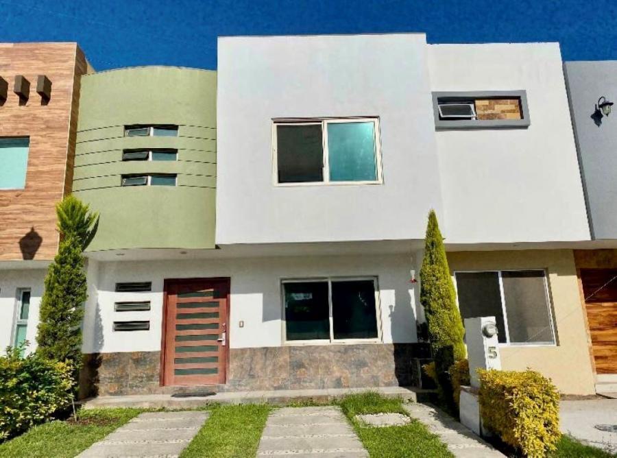 Foto Casa en Venta en NUEVA GALICIA, Tlajomulco de Ziga, Jalisco - $ 4.200.000 - CAV356611 - BienesOnLine