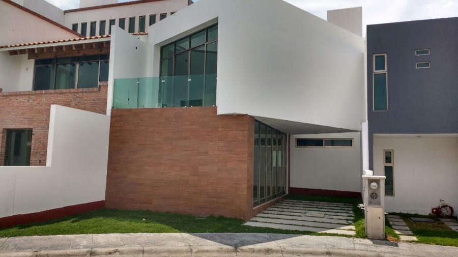 Casa en Pachuca con recamara en planta baja