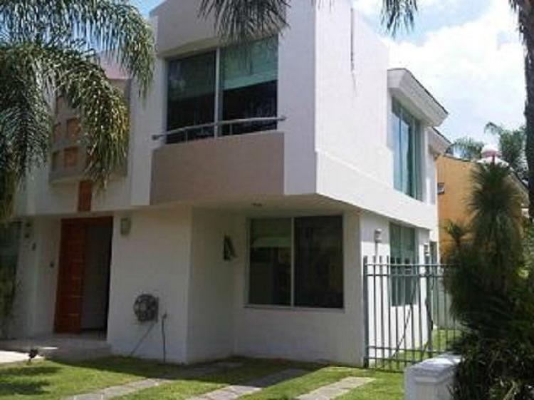 Foto Casa en Venta en Jardín Real, Zapopan, Jalisco - $ 2.820.000 - CAV123251 - BienesOnLine