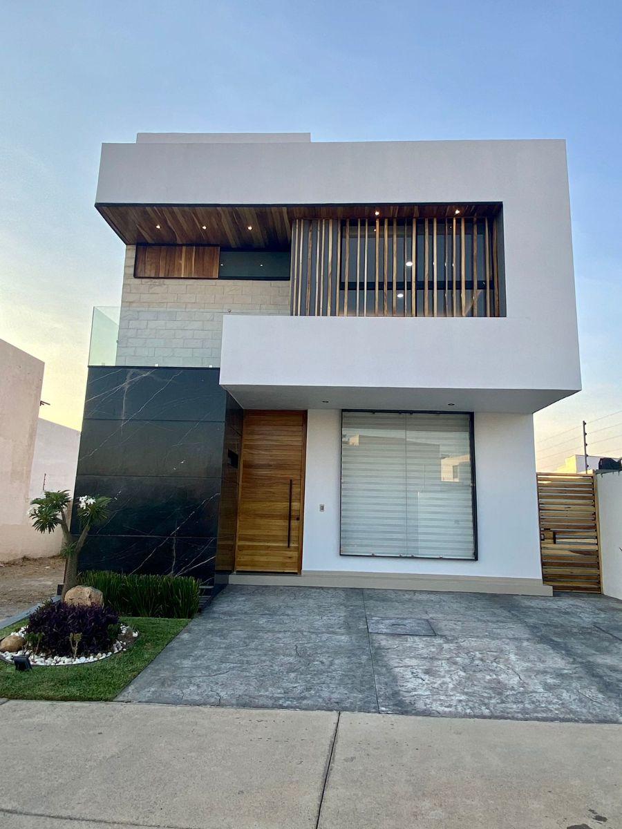 Foto Casa en Venta en Adamar, Tlajomulco de Zúñiga, Jalisco - $ 4.900.000 - CAV355338 - BienesOnLine