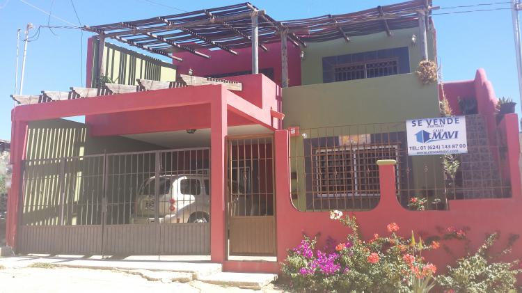 CASA EN VENTA COL. JACARANDAS