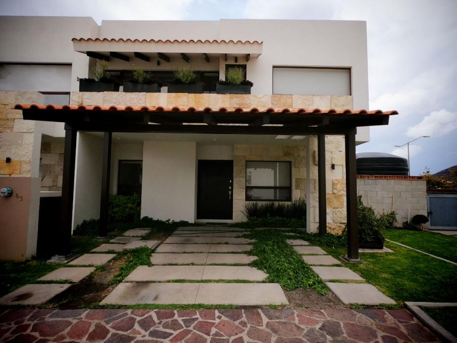 Casa en Venta en Altozano, Santiago de Querétaro, Queretaro Arteaga - $   - CAV272612 - BienesOnLine