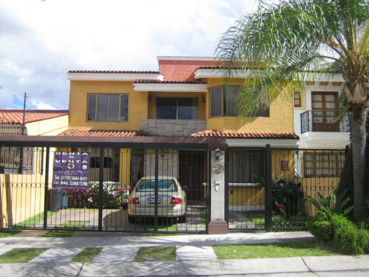 Casa en Venta en Ciudad Bugambilias, Zapopan, Jalisco - $  -  CAV160937 - BienesOnLine