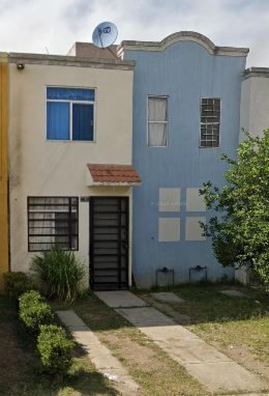 CASA EN VENTA EN COLONIA LOS FRESNOS EN TLAJOMULCO