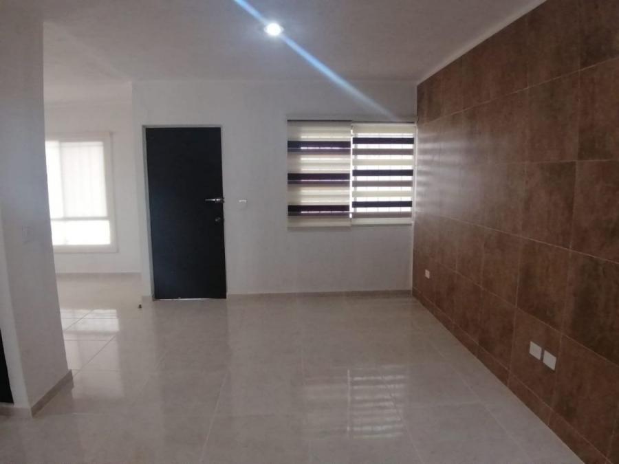 CASA EN VENTA EN LAS AMERICAS MODELO MONTEVIDEO