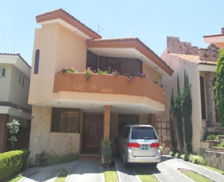 Foto Casa en Venta en Royal Country, Zapopan, Jalisco - $ 6.500.000 - CAV101876 - BienesOnLine