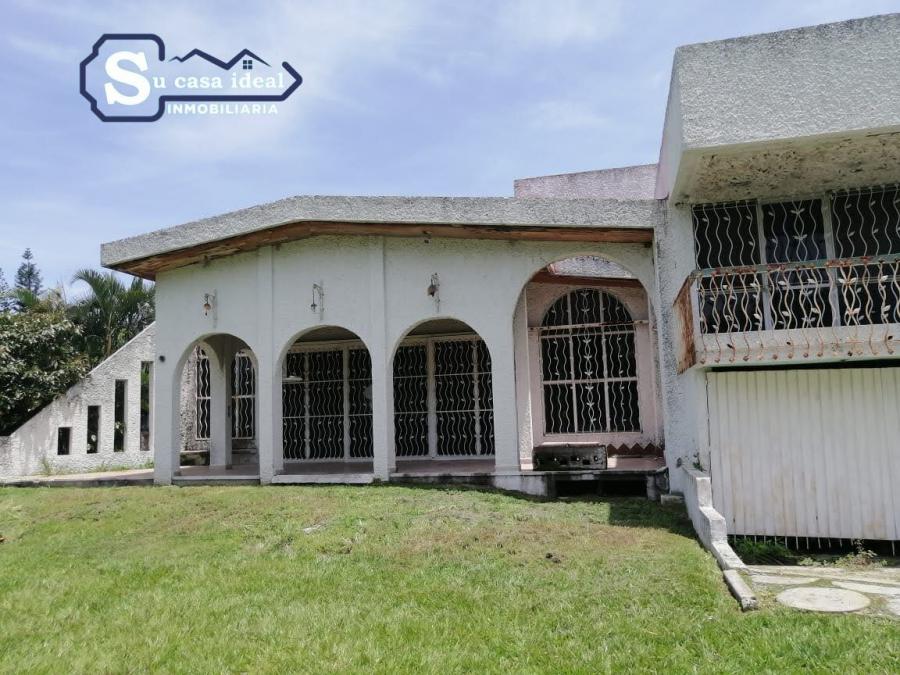 Foto Casa en Venta en FRACCIONAMIENTO LOMAS DE COCOYOC, Atlatlahucan, Morelos - $ 9.500.000 - CAV357850 - BienesOnLine