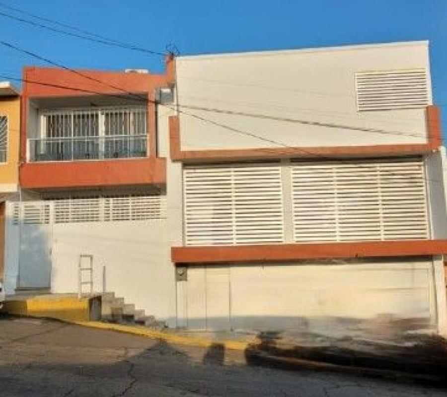 Foto Casa en Venta en Revolución, Boca del Río, Veracruz - $ 5.500.000 - CAV358516 - BienesOnLine