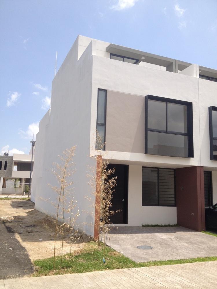 Fotos de Casa NUEVA en Zoi Residencial/ Cerca de las Cañadas Zapopan.  Anuncio: CAV105272