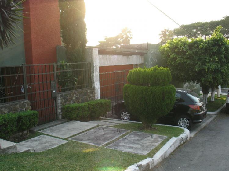 Foto Casa en Venta en Lomas de Cuernavaca, Cuernavaca, Morelos - $ 2.400.000 - CAV69797 - BienesOnLine