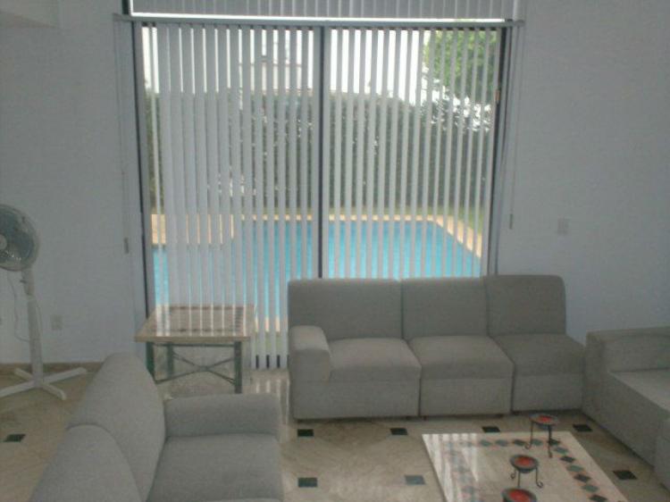 Foto Casa en Venta en LOMAS DE COCOYOC, Atlatlahucan, Morelos - $ 3.300.000 - CAV60970 - BienesOnLine