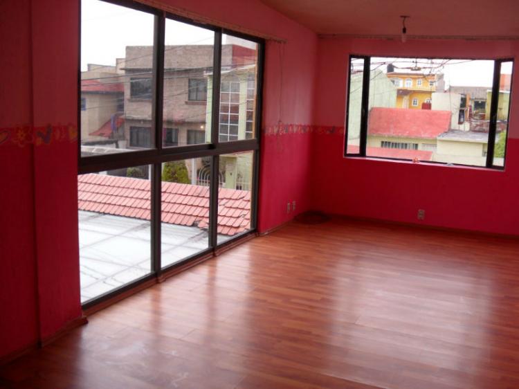 Foto Casa en Venta en Ex Hacienda del Pedregal II, Ciudad López Mateos, Mexico - $ 2.000.000 - CAV65123 - BienesOnLine