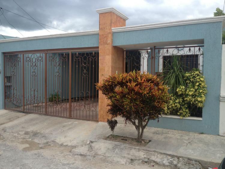 Casa en Venta en FRAC JARDINES DEL NORTE PERIFERICO, Mérida, Yucatan - $   - CAV78067 - BienesOnLine