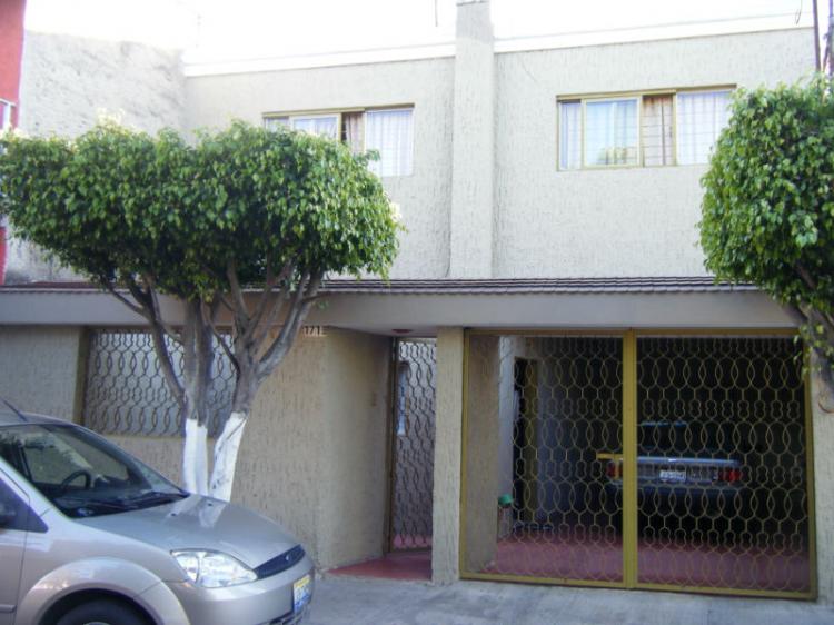 Foto Casa en Venta en 18 de Marzo, Zapopan, Jalisco - $ 1.700.000 - CAV45380 - BienesOnLine