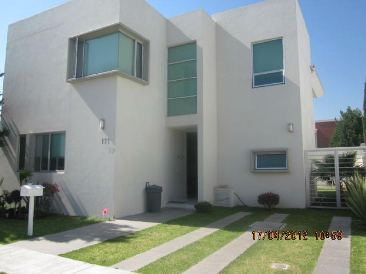 Foto Casa en Venta en Fraccionamiento Jardin Real, Zapopan, Jalisco - $ 2.600.000 - CAV58339 - BienesOnLine