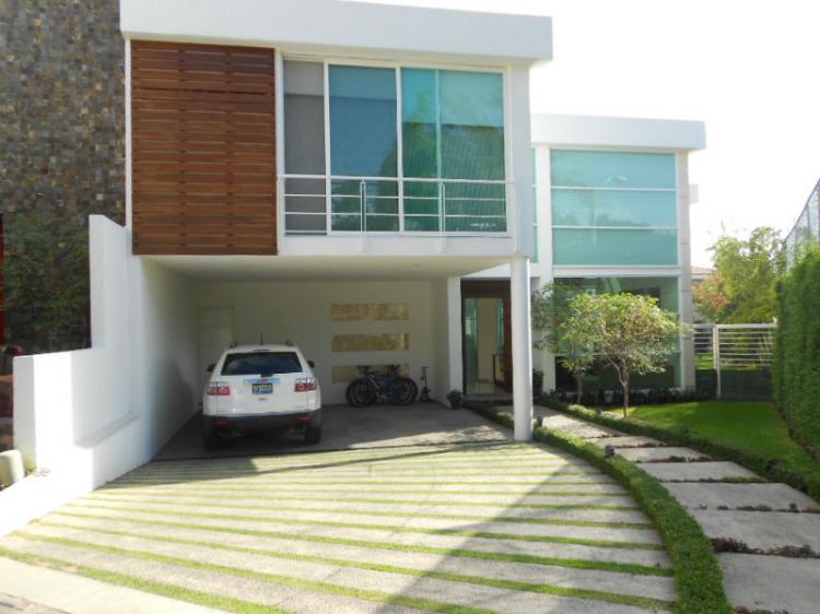 Casa en Venta en Santa Fe, Zapopan, Jalisco - $  - CAV66043 -  BienesOnLine