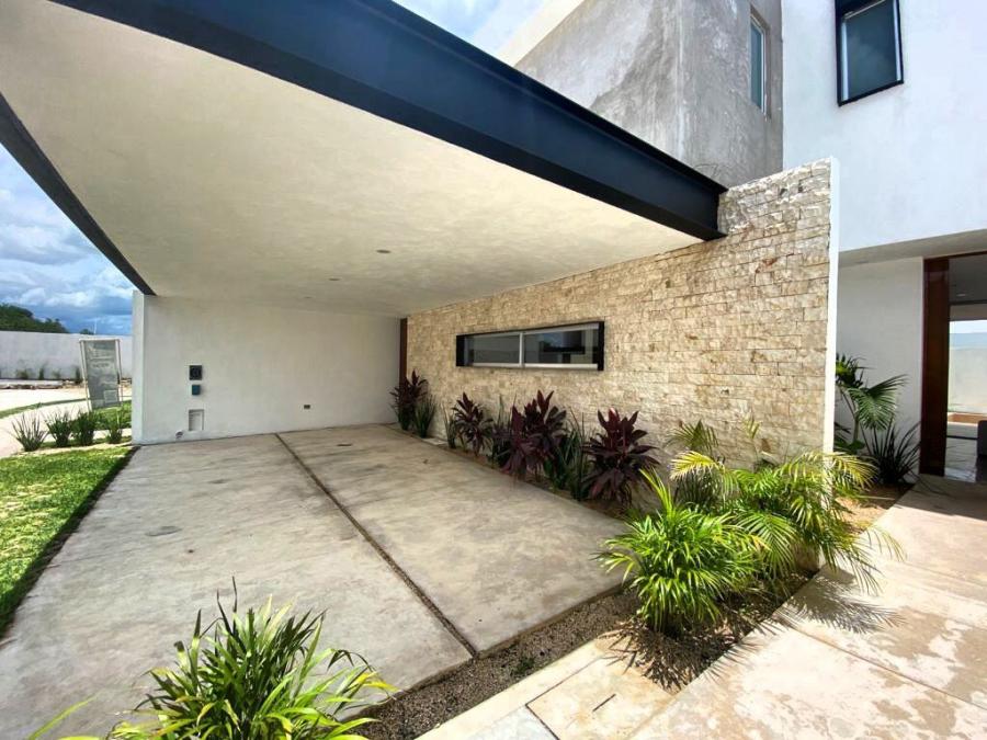 Foto Casa en Venta en Xcanatún, Yucatan - $ 3.885.000 - CAV310444 - BienesOnLine