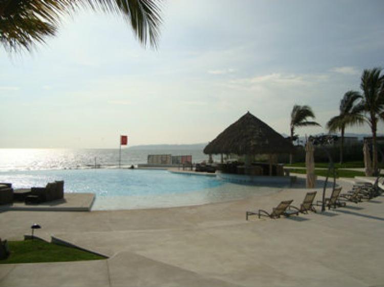 CONDOMINIO FRENTE AL MAR, NUEVO VALLARTA