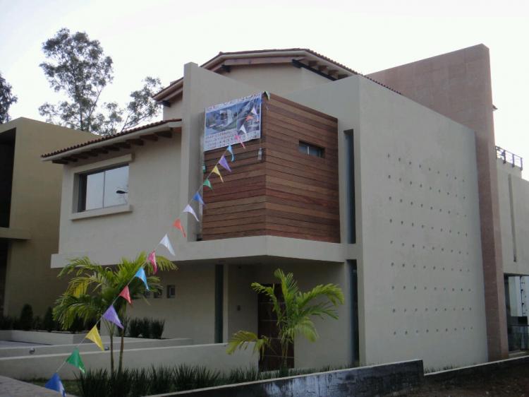 Casa en Venta en Club de Golf Altozano, Morelia, Michoacan de Ocampo - $   - CAV30212 - BienesOnLine
