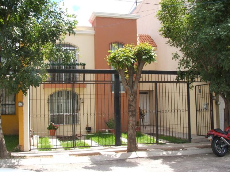Casa en Venta en Privada Rinconada de Pirules, Zacatecas, Zacatecas - $   - CAV12360 - BienesOnLine