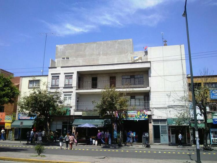 EDIFCIO VTA CON 4 AMPLIOS DEPTOS CON 3 Y 4 REC C CTO SERV Y TEND, 4 LOCALES COMERCIALES