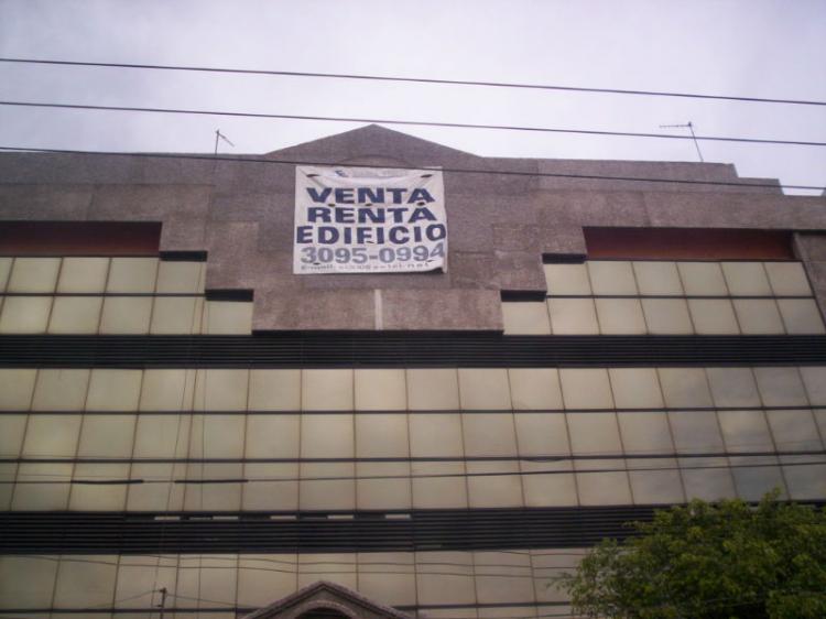 EDIFICIO INDUSTRIAL DE 5,300 M2 TLALNEPANTLA