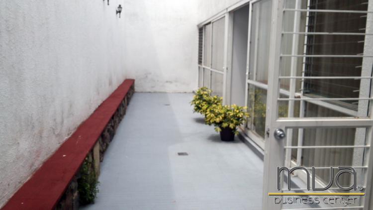 Foto Oficina en Renta en LADRON DE GUEVARA, Guadalajara, Jalisco - $ 5.000 - OFR219503 - BienesOnLine