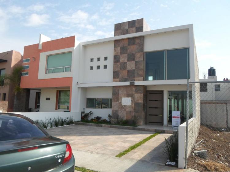 Foto Casa en Venta en FRAC CASTELLANA, Morelia, Michoacan de Ocampo - $ 2.150.000 - CAV111147 - BienesOnLine