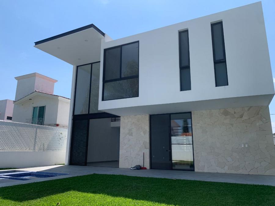 Foto Casa en Venta en FRACCIONAMIENTO LOMAS DE COCOYOC, Fraccionamiento Lomas de Cocoyoc, Morelos - $ 8.400.000 - CAV355031 - BienesOnLine