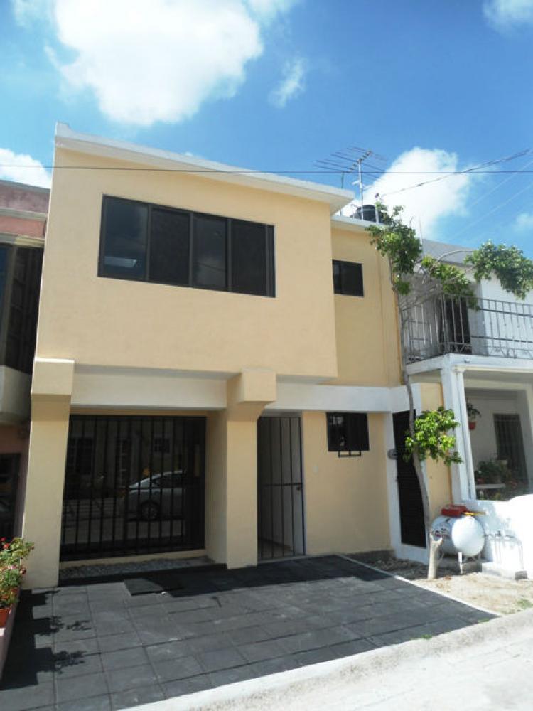 Foto Casa en Venta en Lazaro Carnesas, Cuernavaca, Morelos - $ 1.290.000 - CAV133633 - BienesOnLine