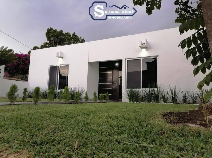 Foto Casa en Venta en FRACCIONAMIENTO LOMAS DE COCOYOC, Atlatlahucan, Morelos - $ 7.200.000 - CAV357843 - BienesOnLine