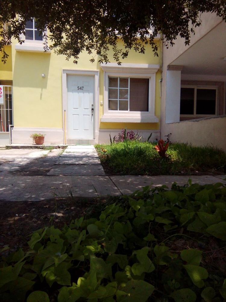 Casas en renta en Ciudad Santa Catarina - BienesOnLine Mexico