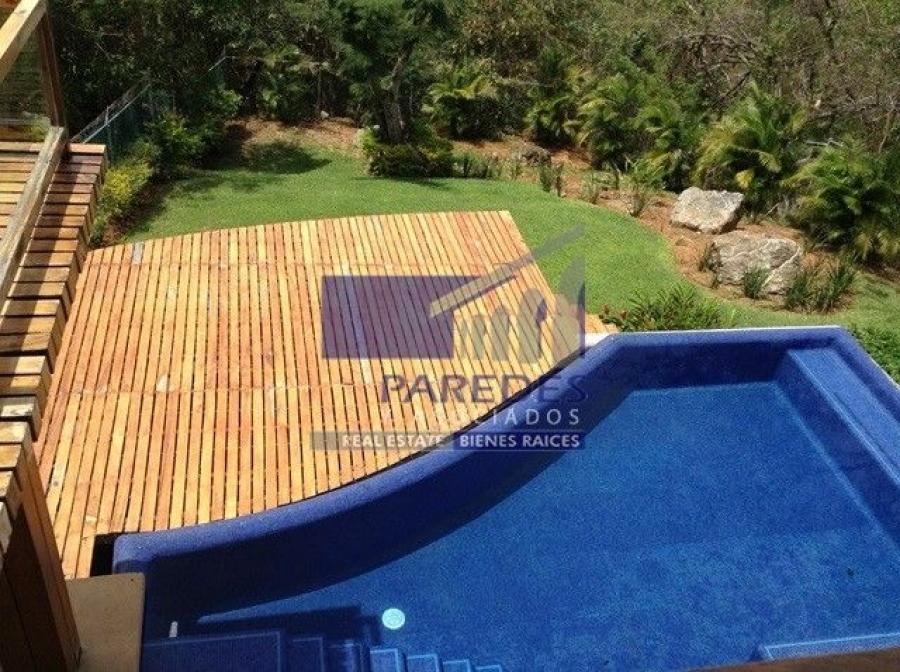 INVERSIONISTAS Conjunto de 5 lotes y 1 casa en venta Contramar Ixtapa C102