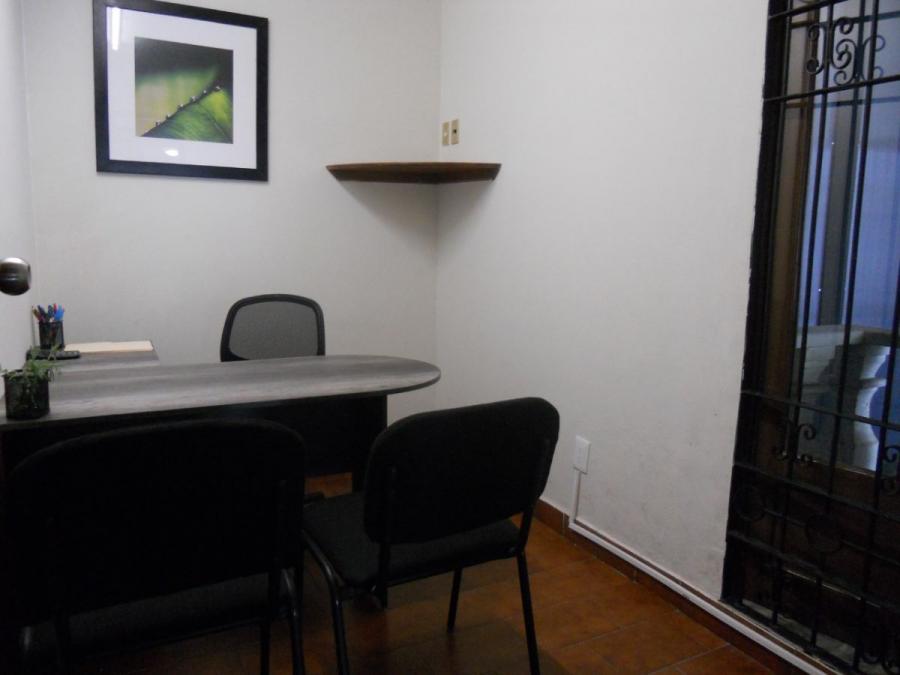 Foto Oficina en Renta en Jardines del Moral, Leon, Guanajuato - $ 4.500 - OFR270903 - BienesOnLine