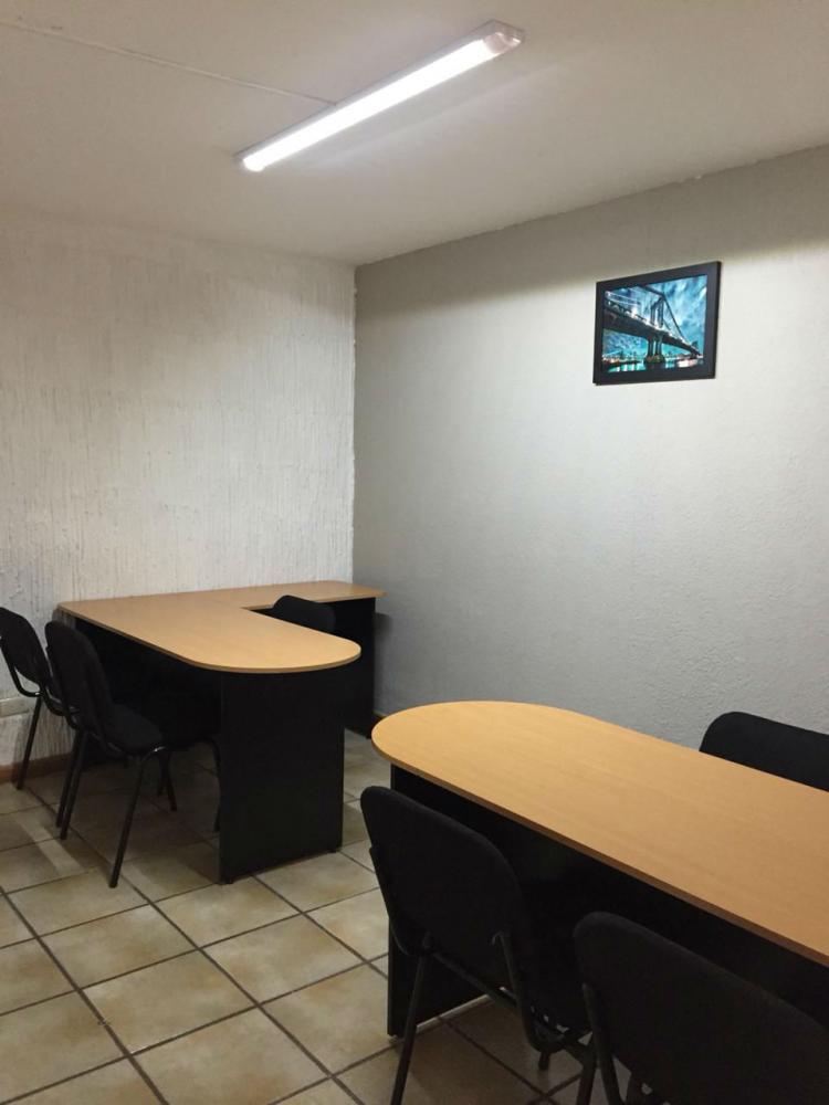 Foto Oficina en Renta en LOS BOSQUES, Aguascalientes, Aguascalientes - $ 4.000 - OFR240967 - BienesOnLine