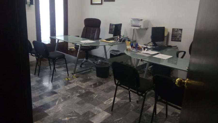 OFICINAS EN LEON PARA 4 PERSONAS EN $9000